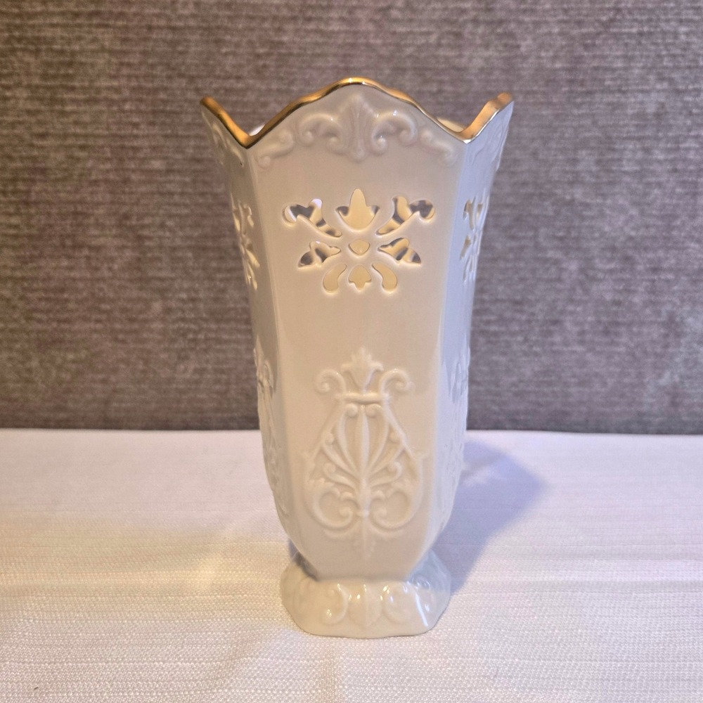 Lenox Pierced Ivory Bone China Vase Gold Trim Made in USA 7.25 Inch Scalloped